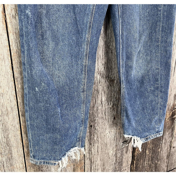 American Eagle Women's Relaxed Mom Jeans Size 6 Chewed Hem Distressed - Picture 5 of 7